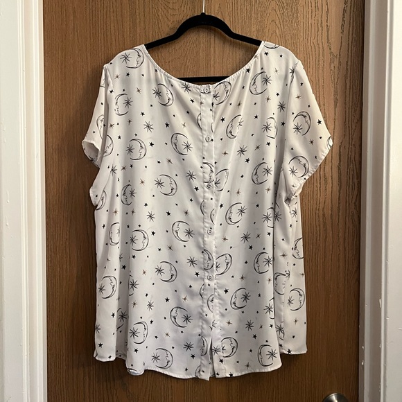 Torrid Moon and Stars Celestial Blouse - Picture 6 of 6